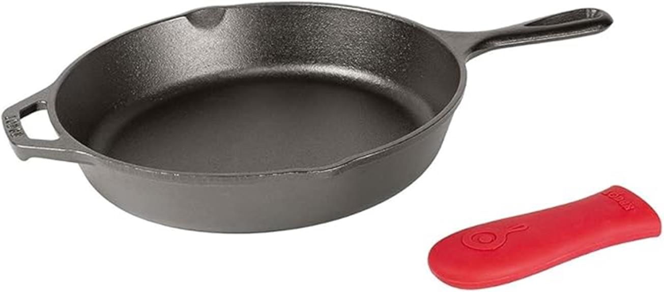 red silicone handle skillet